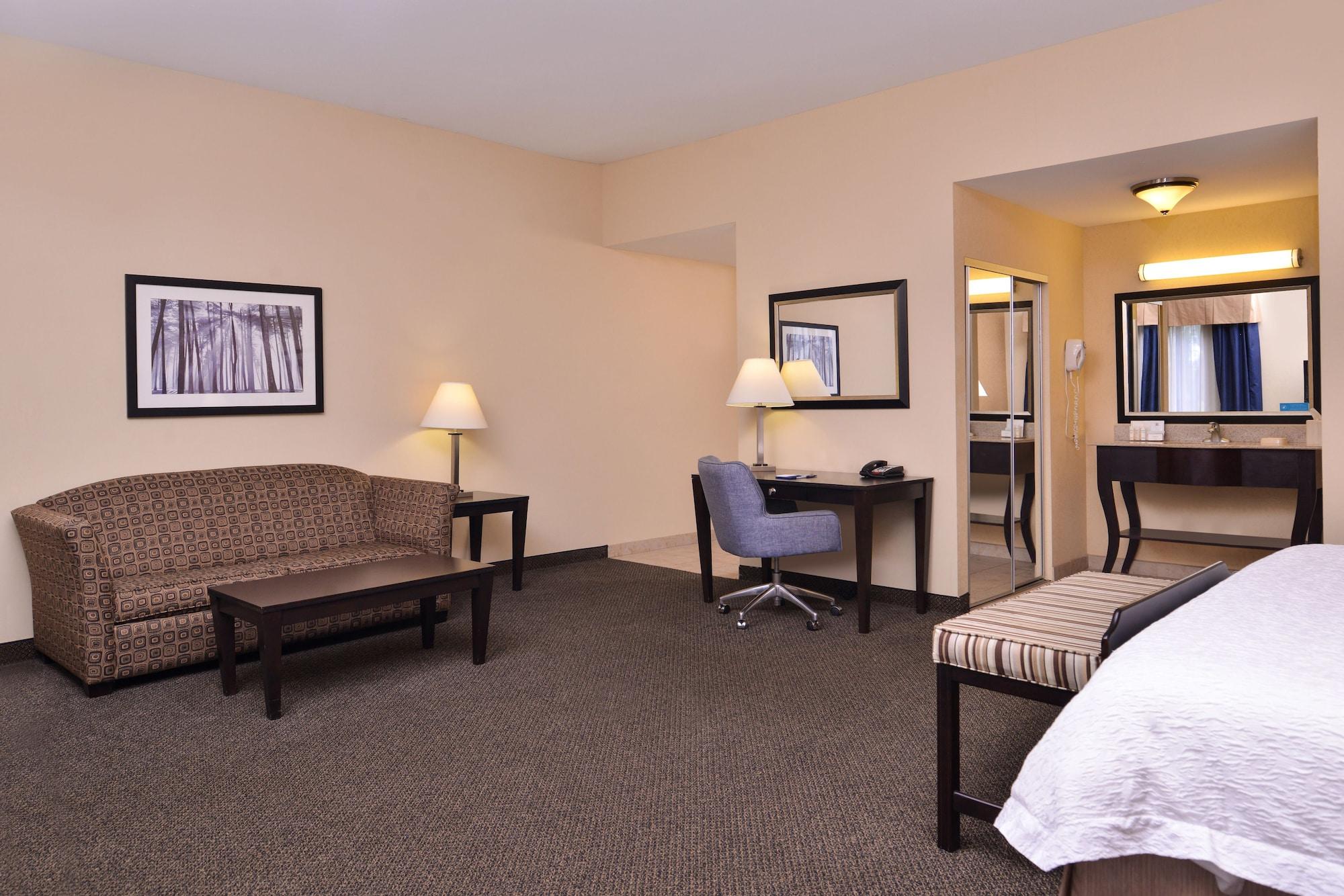 Hampton Inn & Suites Woodward Екстериор снимка